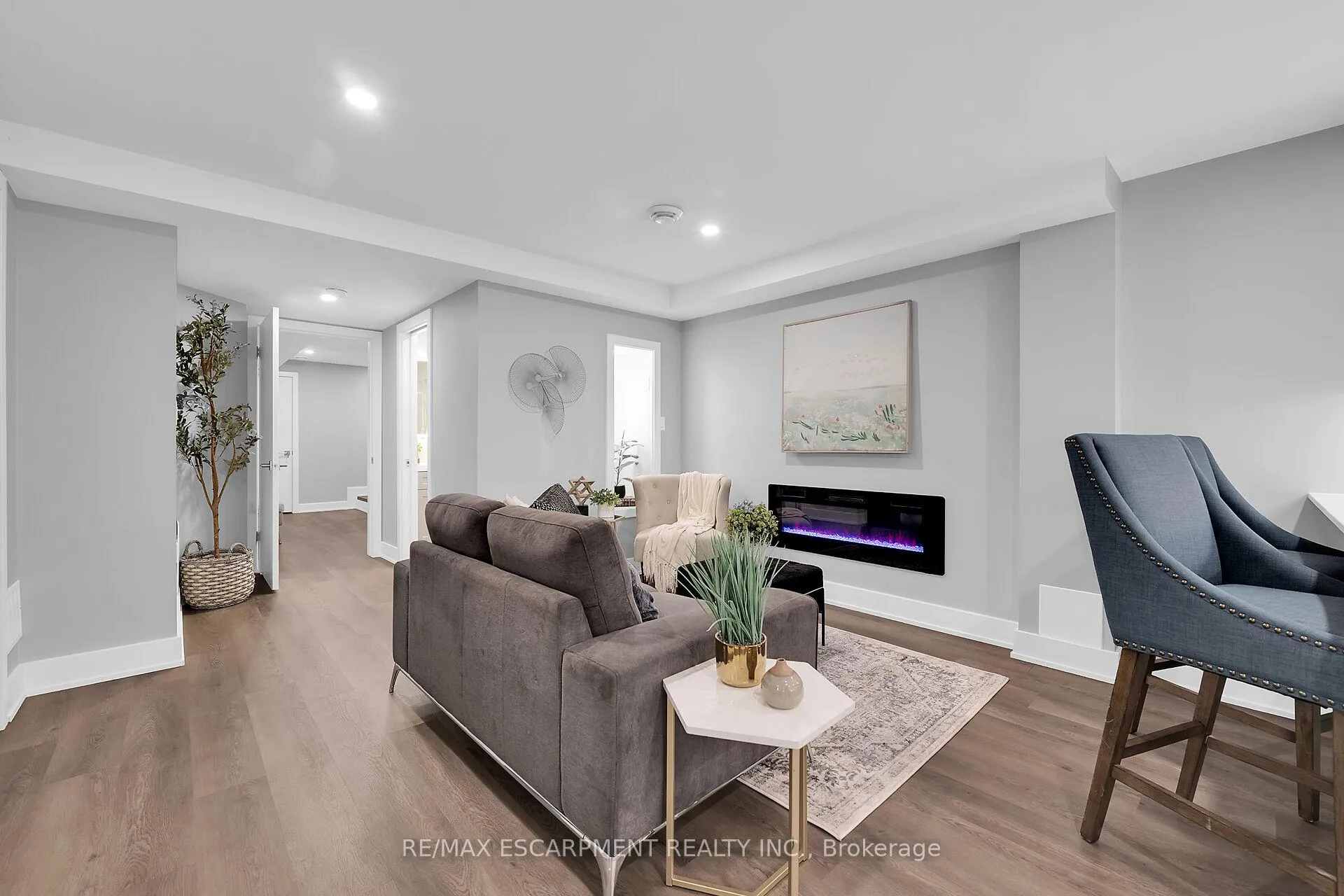 Photo 37 of 8 Chartwell Circle, Hamilton, Jerome — HOMEH