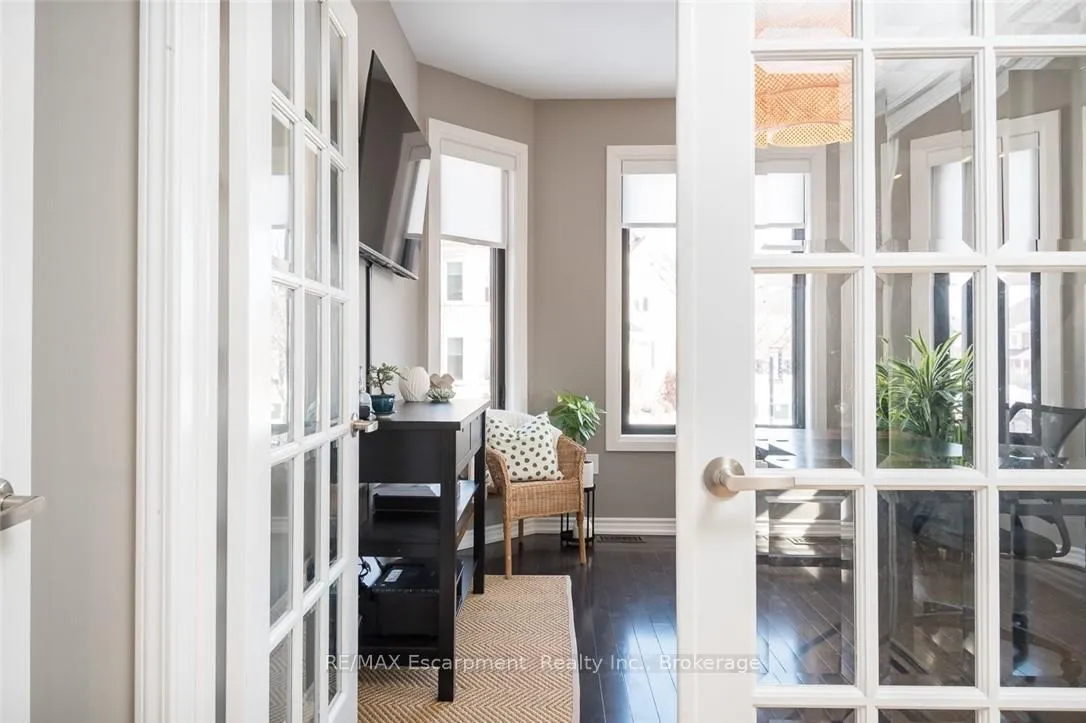 Photo 8 of 351 Wettlaufer Terrace, Milton, Scott — HOMEH