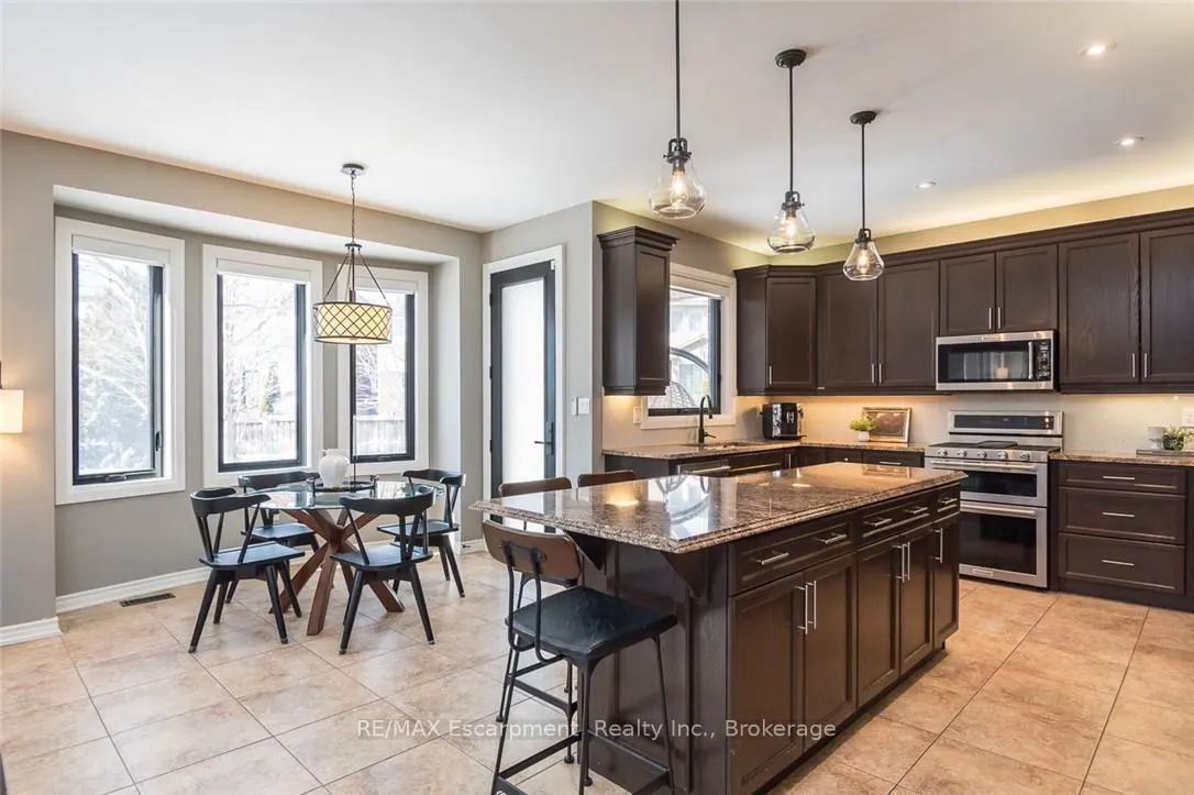 Photo 14 of 351 Wettlaufer Terrace, Milton, Scott — HOMEH