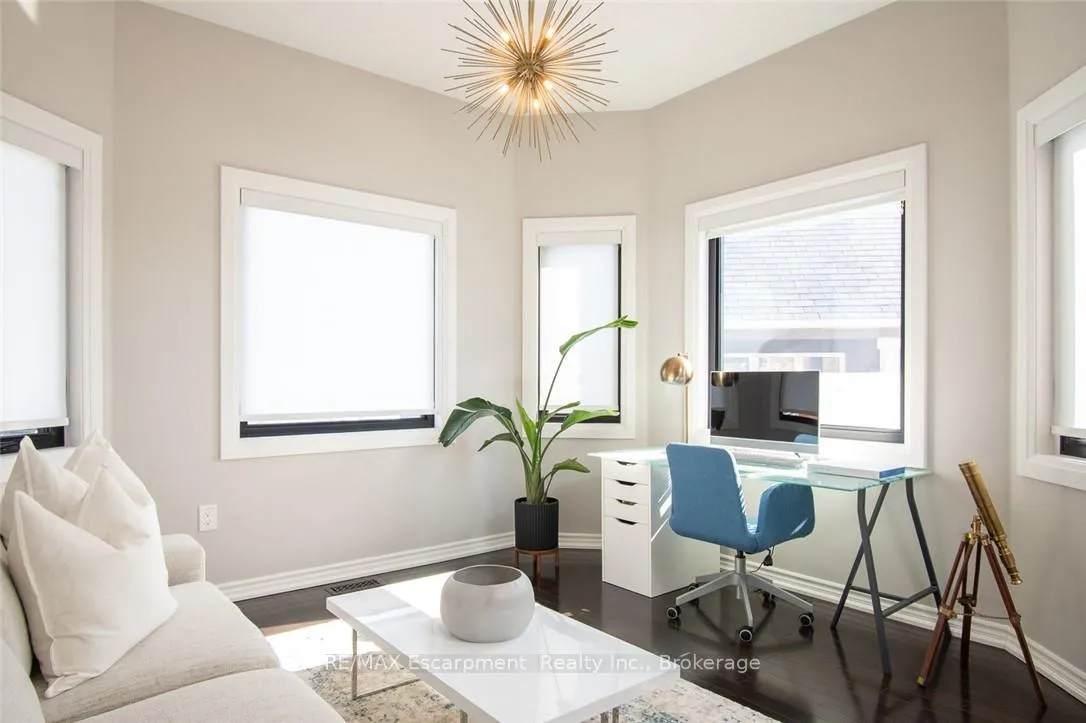 Photo 24 of 351 Wettlaufer Terrace, Milton, Scott — HOMEH