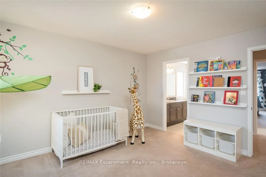 Photo 34 of 351 Wettlaufer Terrace, Milton, Scott — HOMEH
