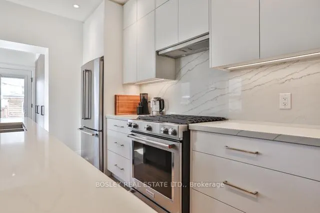 Photo 12 of 98 Hampton Avenue, Toronto, North Riverdale — HOMEH