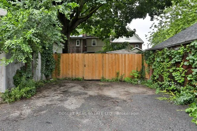 Photo 33 of 98 Hampton Avenue, Toronto, North Riverdale — HOMEH