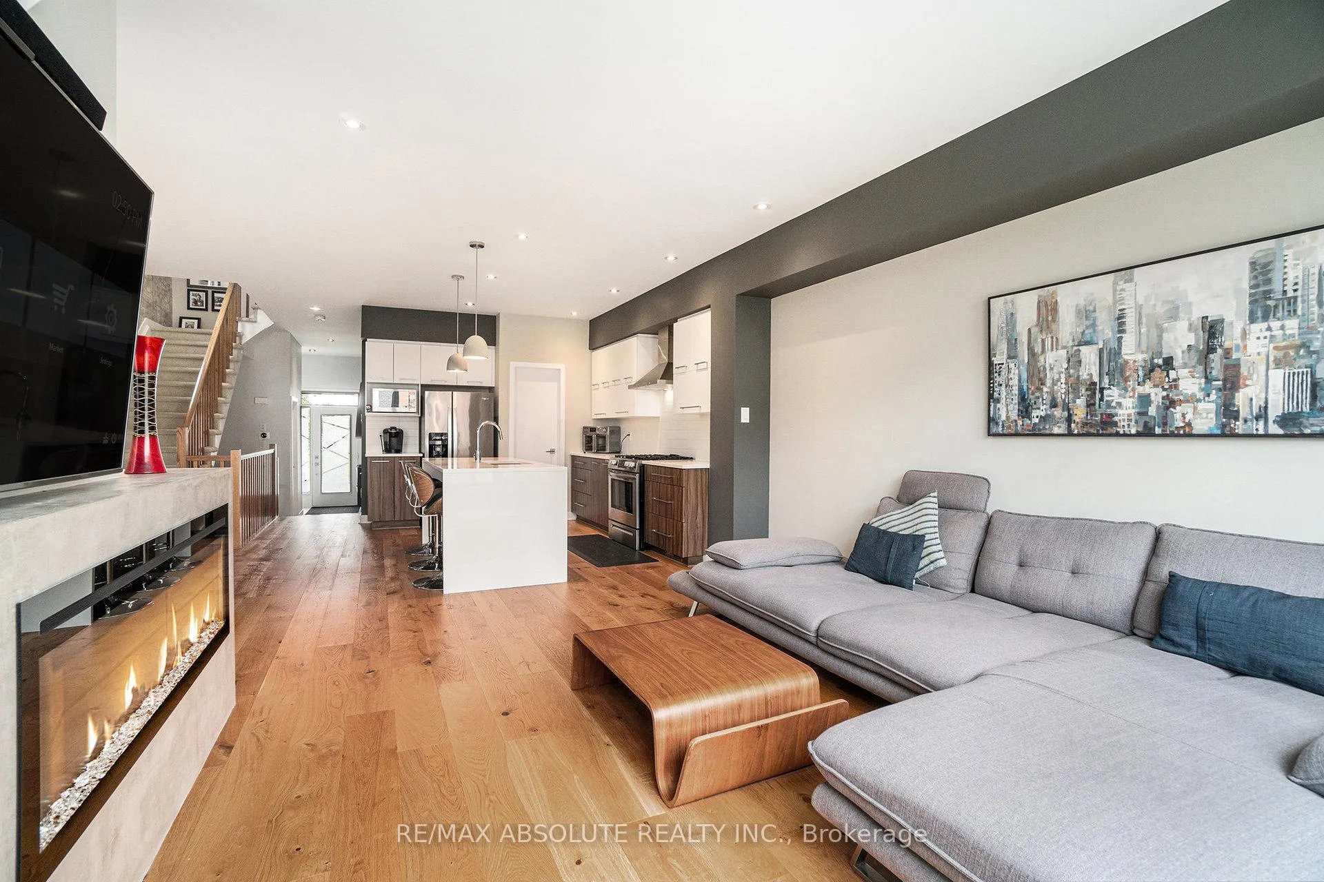 Photo 13 of 560 Triangle Street, Ottawa, Kanata - Emerald Meadows/Trailwest — HOMEH