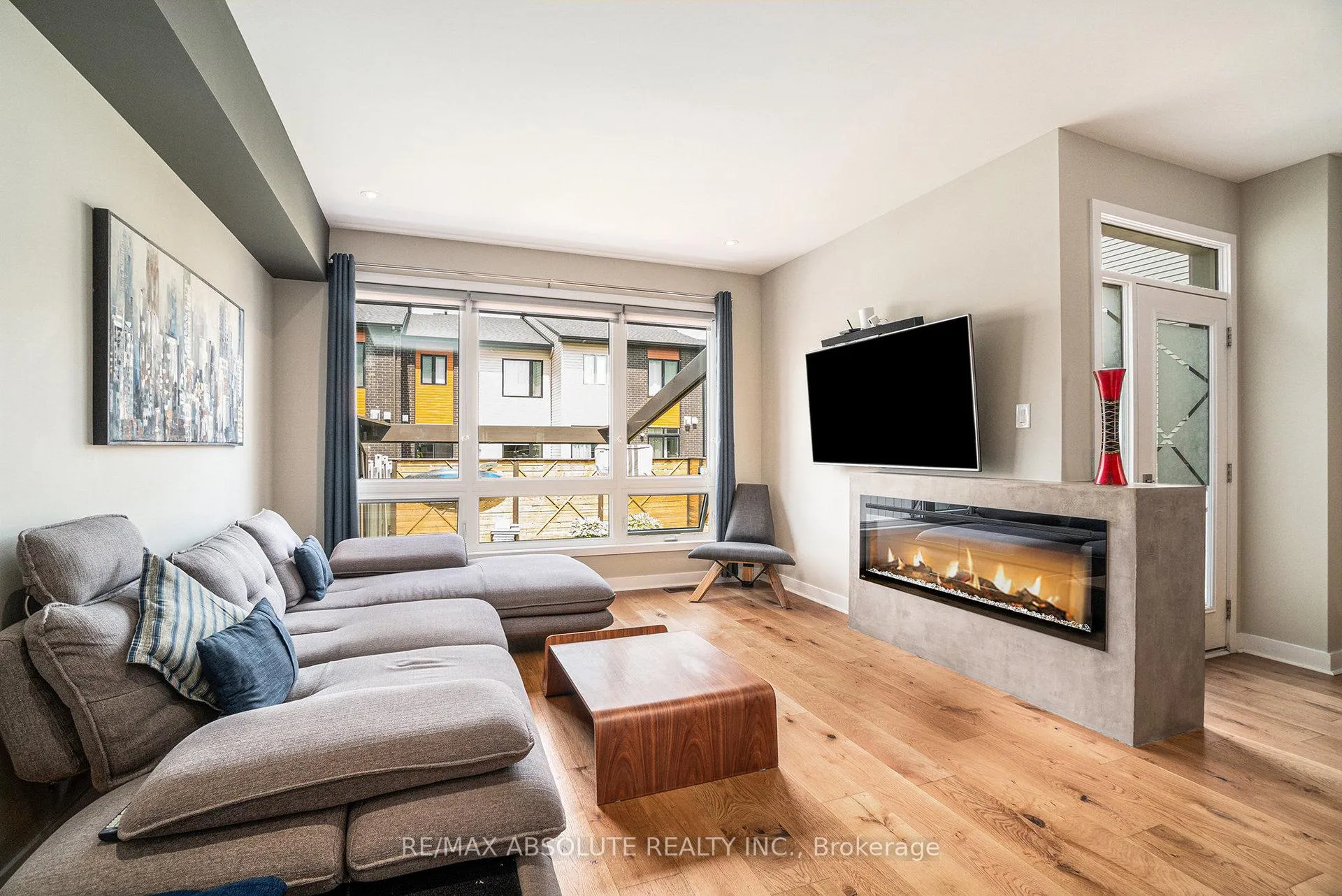 Photo 14 of 560 Triangle Street, Ottawa, Kanata - Emerald Meadows/Trailwest — HOMEH