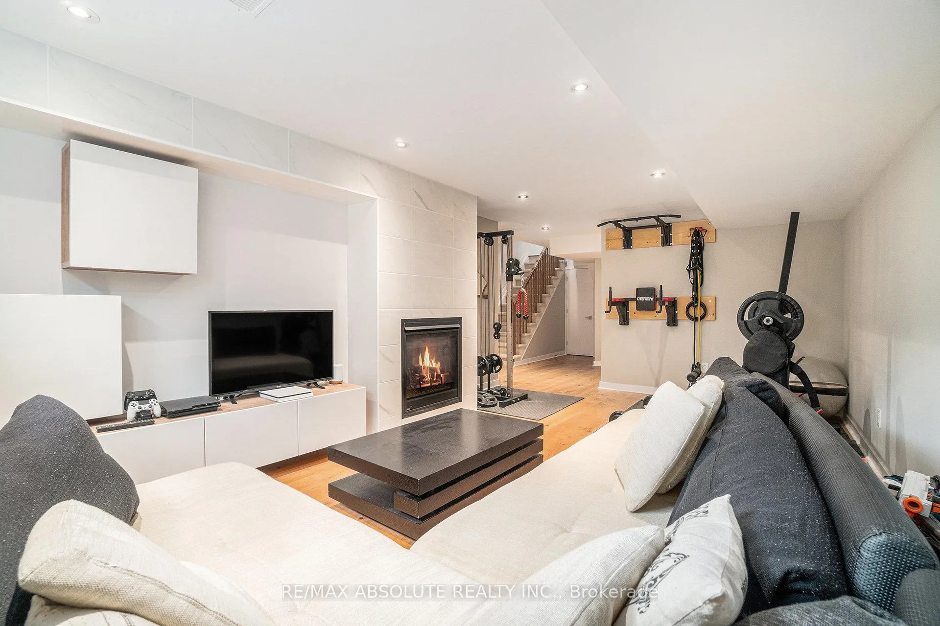 Photo 24 of 560 Triangle Street, Ottawa, Kanata - Emerald Meadows/Trailwest — HOMEH