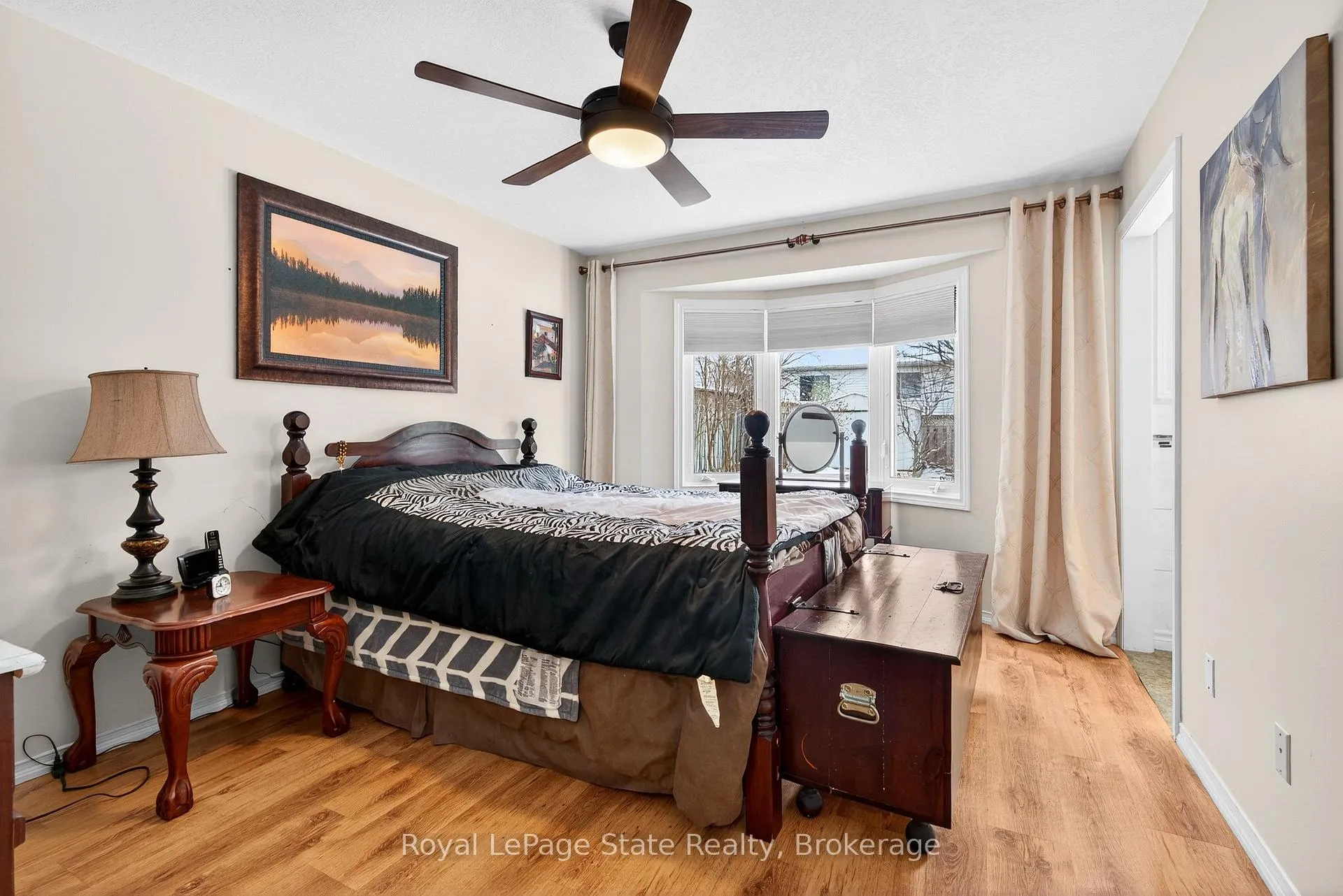Photo 18 of 2 Evergreen Court, Brantford — HOMEH