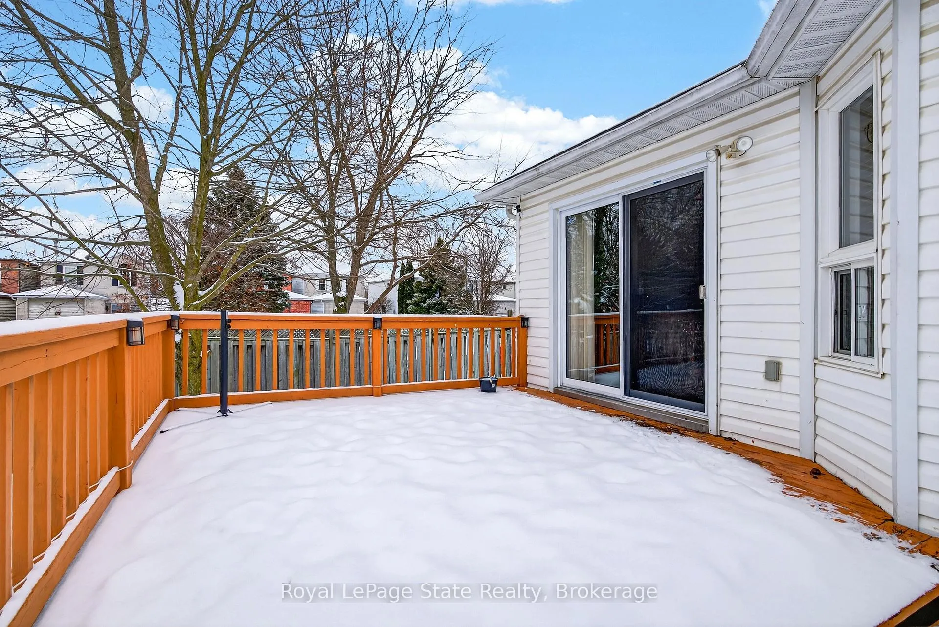 Photo 30 of 2 Evergreen Court, Brantford — HOMEH