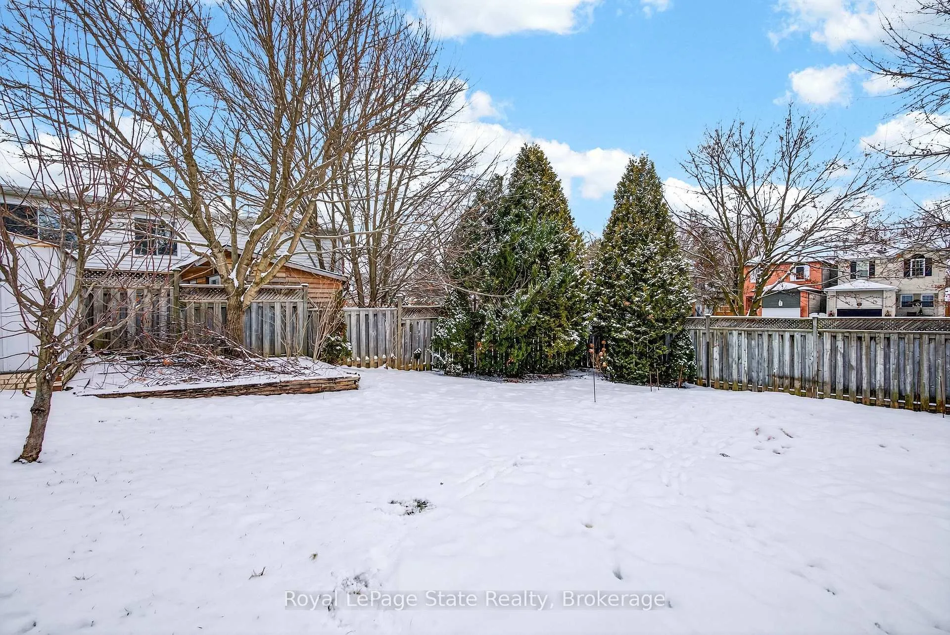 Photo 34 of 2 Evergreen Court, Brantford — HOMEH