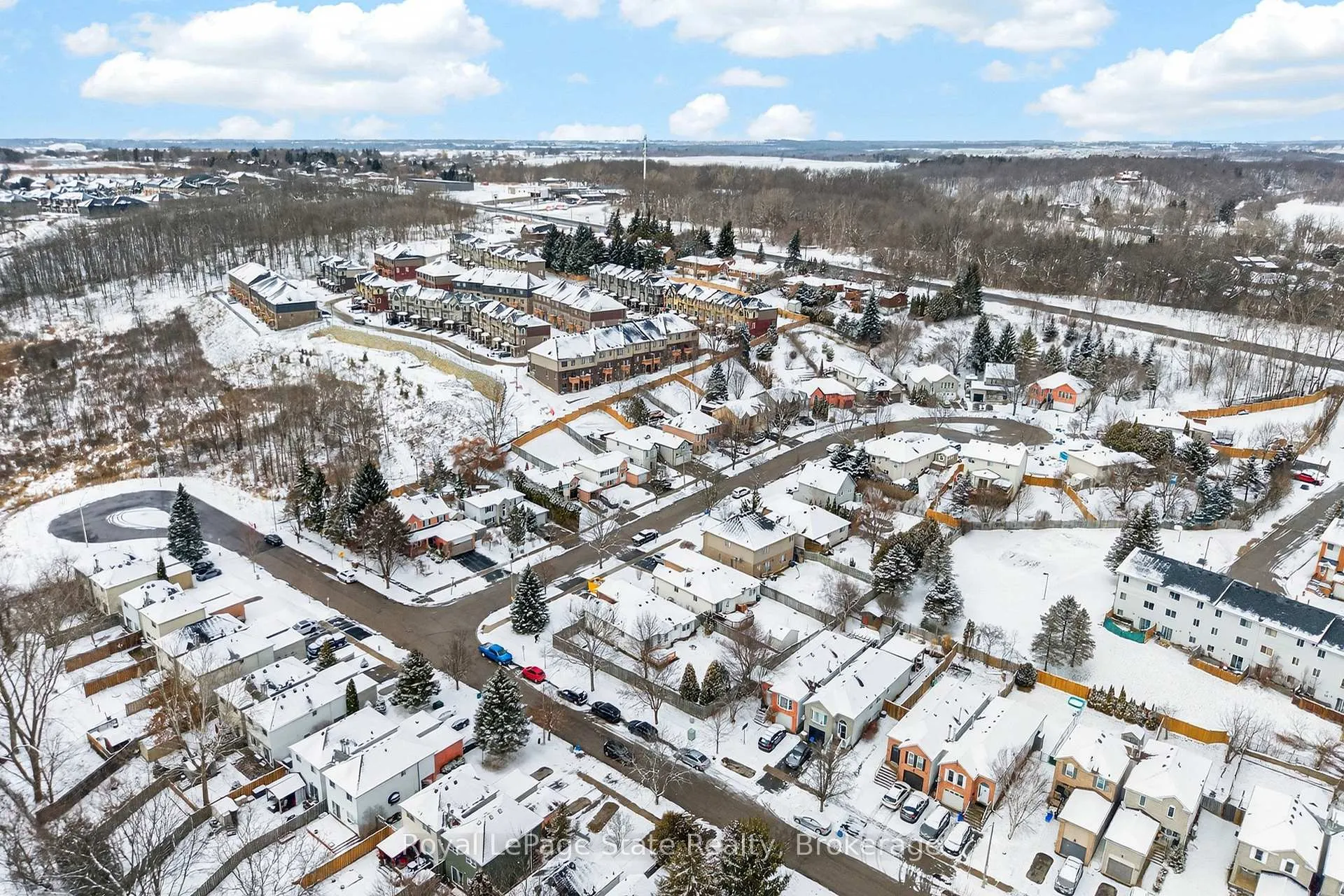 Photo 43 of 2 Evergreen Court, Brantford — HOMEH