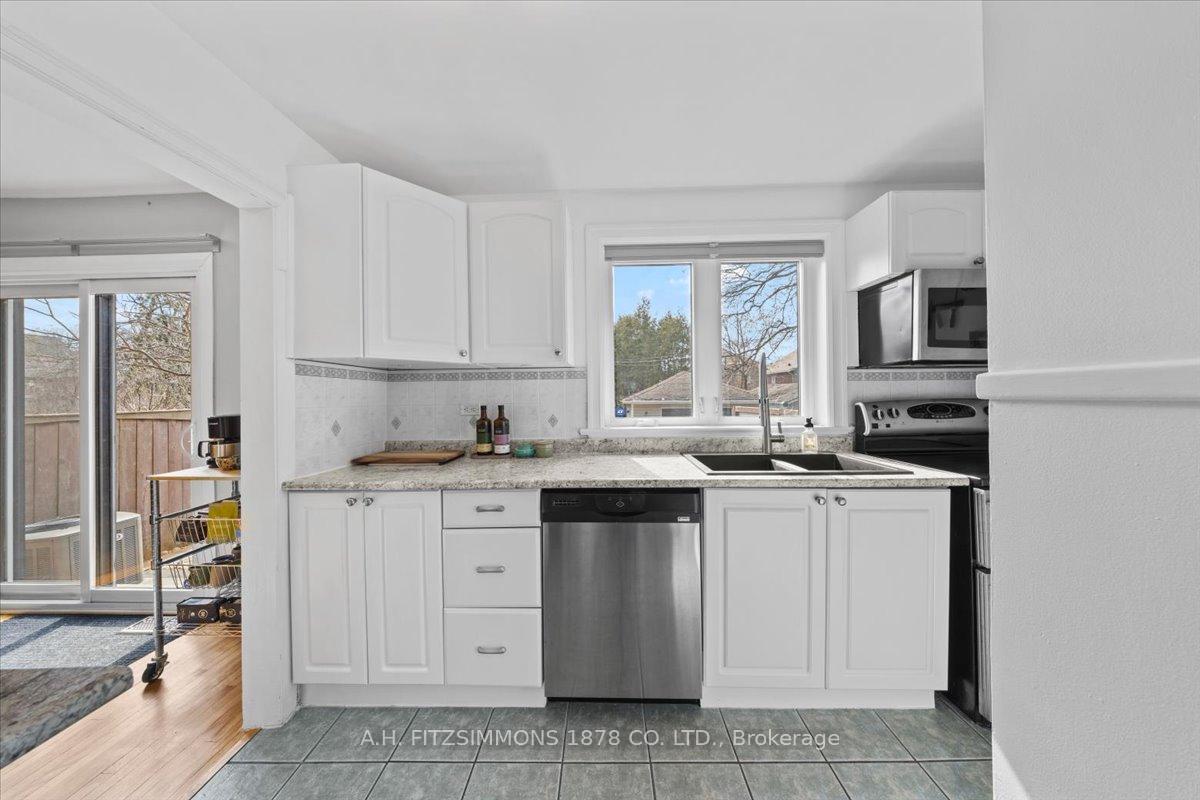 Photo 17 of 130 Blackburn Avenue, Ottawa, Sandy Hill — HOMEH