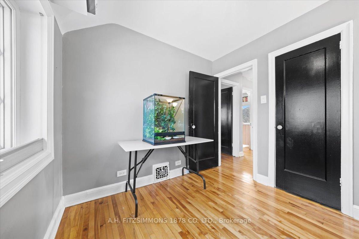 Photo 21 of 130 Blackburn Avenue, Ottawa, Sandy Hill — HOMEH