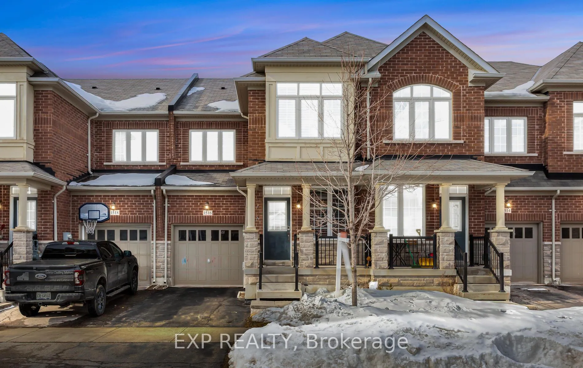 Front of 1516 Haws Crescent
