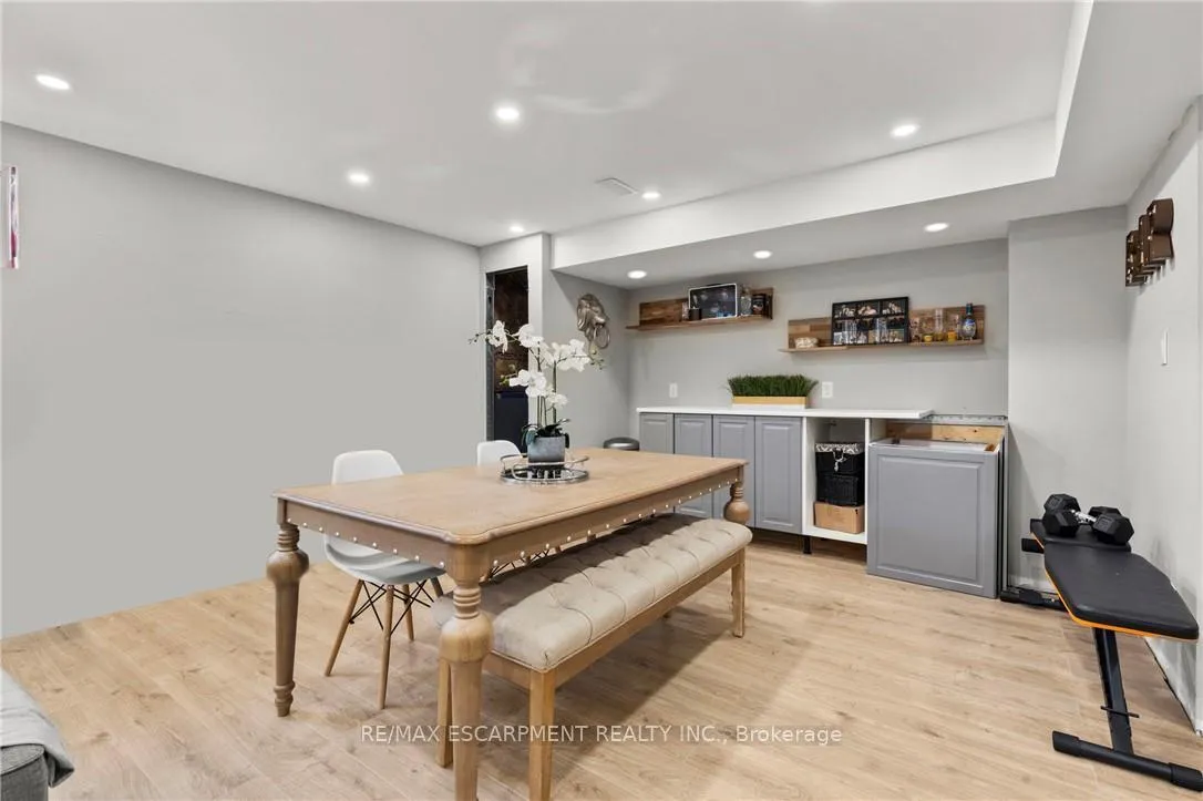 Photo 40 of 136 Hatt Court, Milton, Ford — HOMEH