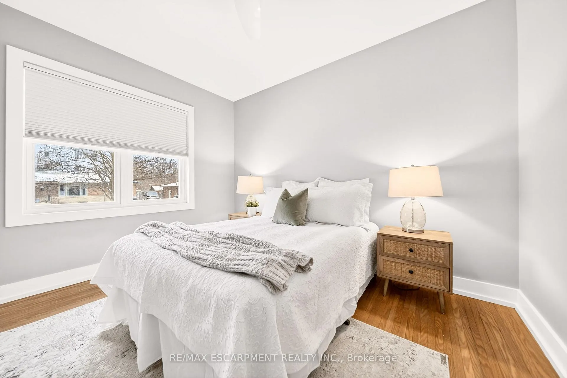 Photo 30 of 21 Victoria Street, Hamilton, Waterdown — HOMEH