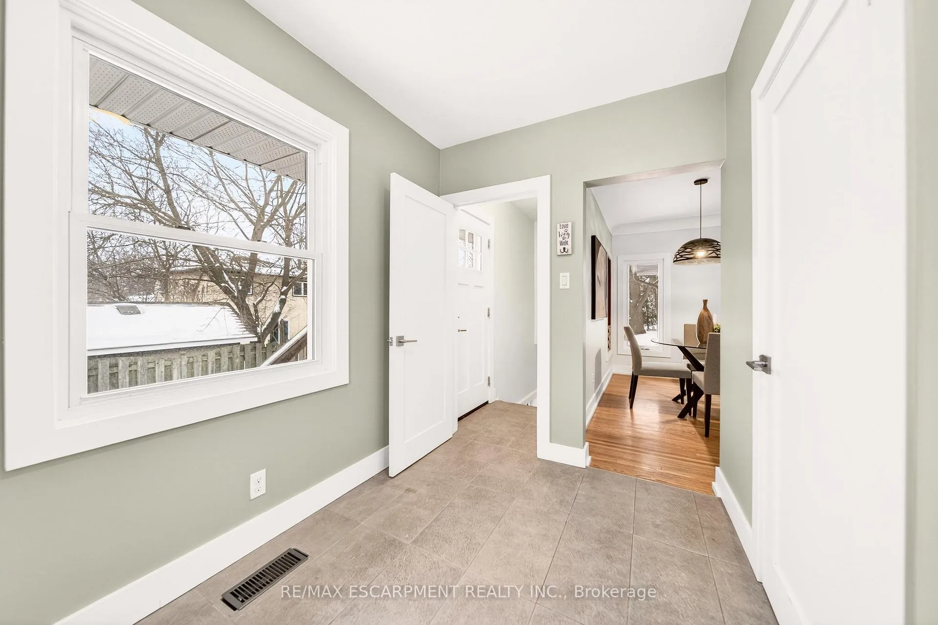 Photo 38 of 21 Victoria Street, Hamilton, Waterdown — HOMEH