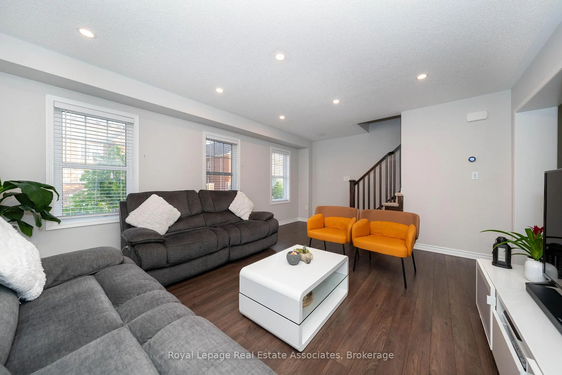 Photo 9 of 111 Gore Court, Milton, Ford — HOMEH