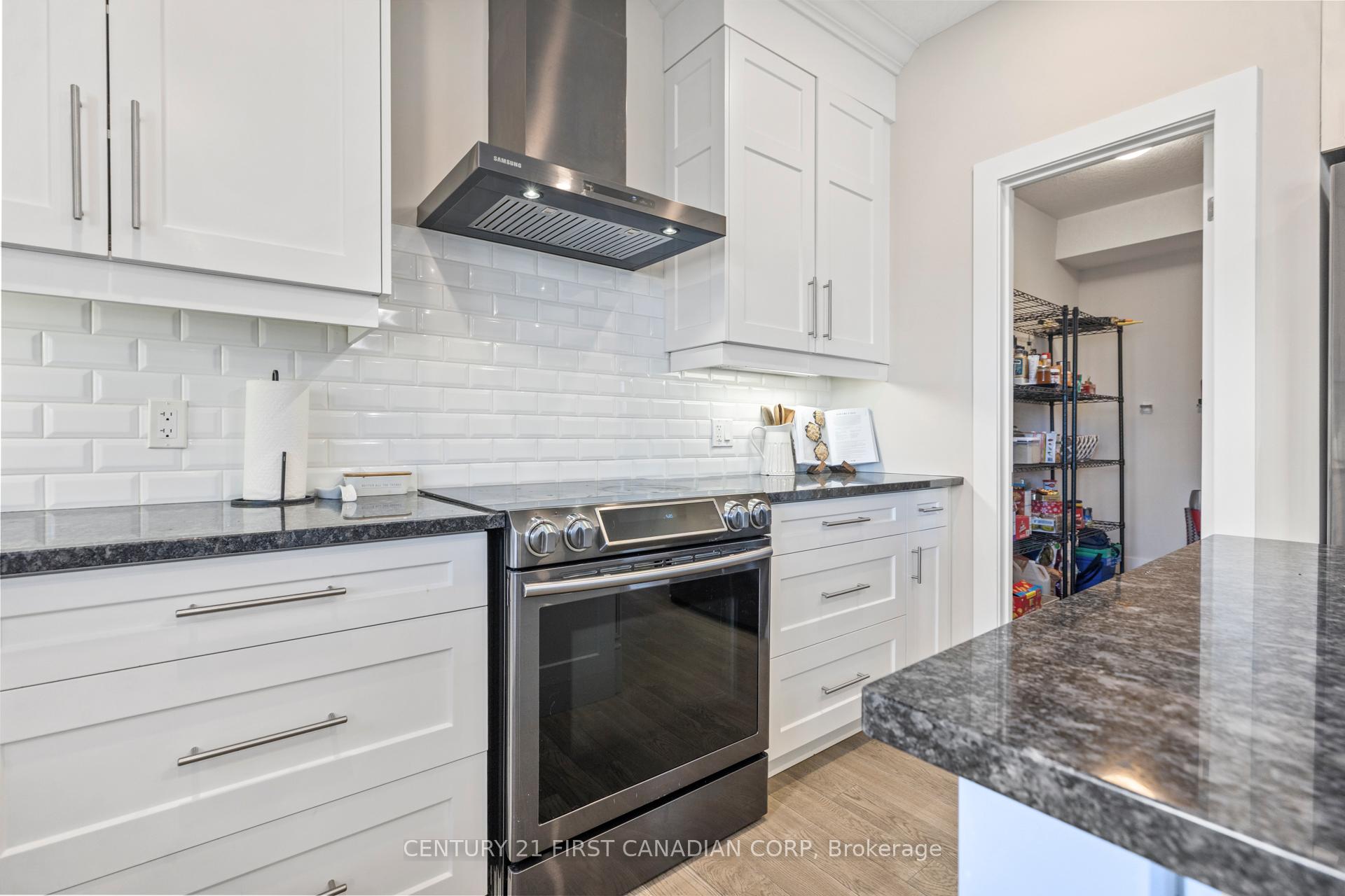 Photo 14 of 134 Spencer Avenue, Lucan Biddulph, Lucan — HOMEH