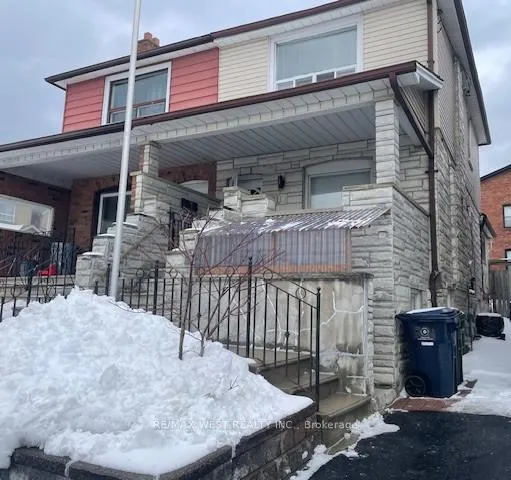 Front of Unit upper, 321 Caledonia Road