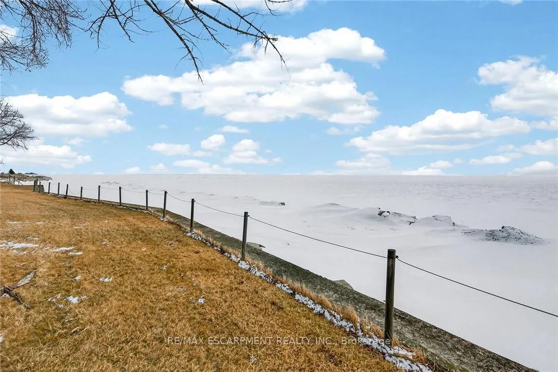 Photo 4 of 3076 Lakeshore Road, Haldimand, Dunnville — HOMEH