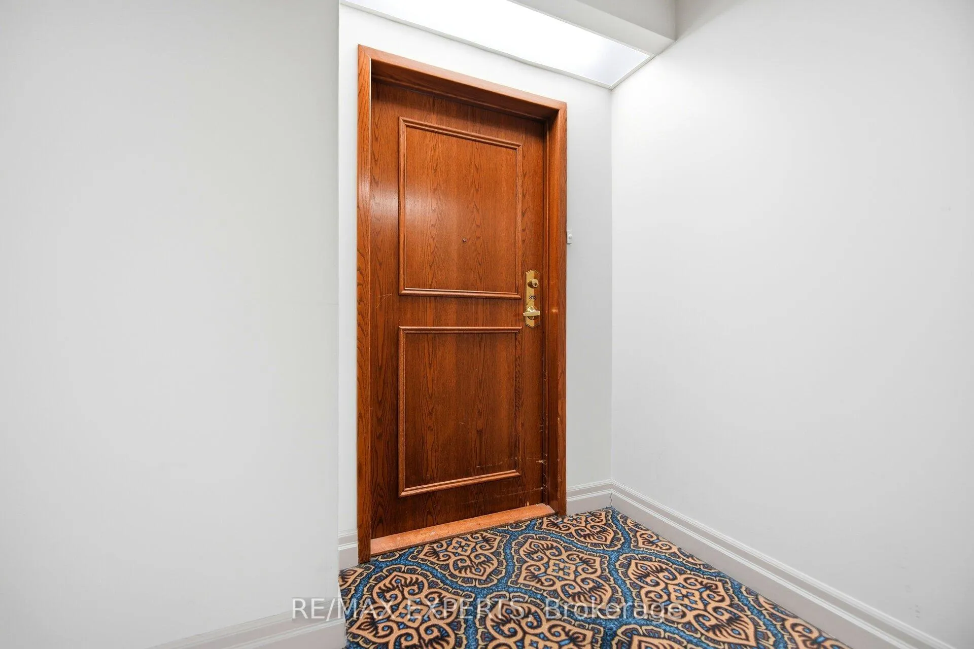 Photo 8 of Unit 313, 2504 Rutherford Road, Vaughan, Maple — HOMEH
