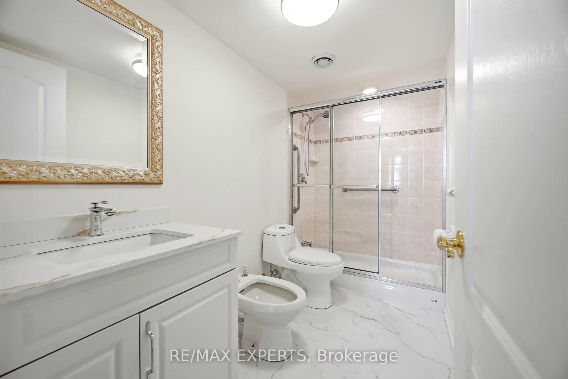 Photo 21 of Unit 313, 2504 Rutherford Road, Vaughan, Maple — HOMEH