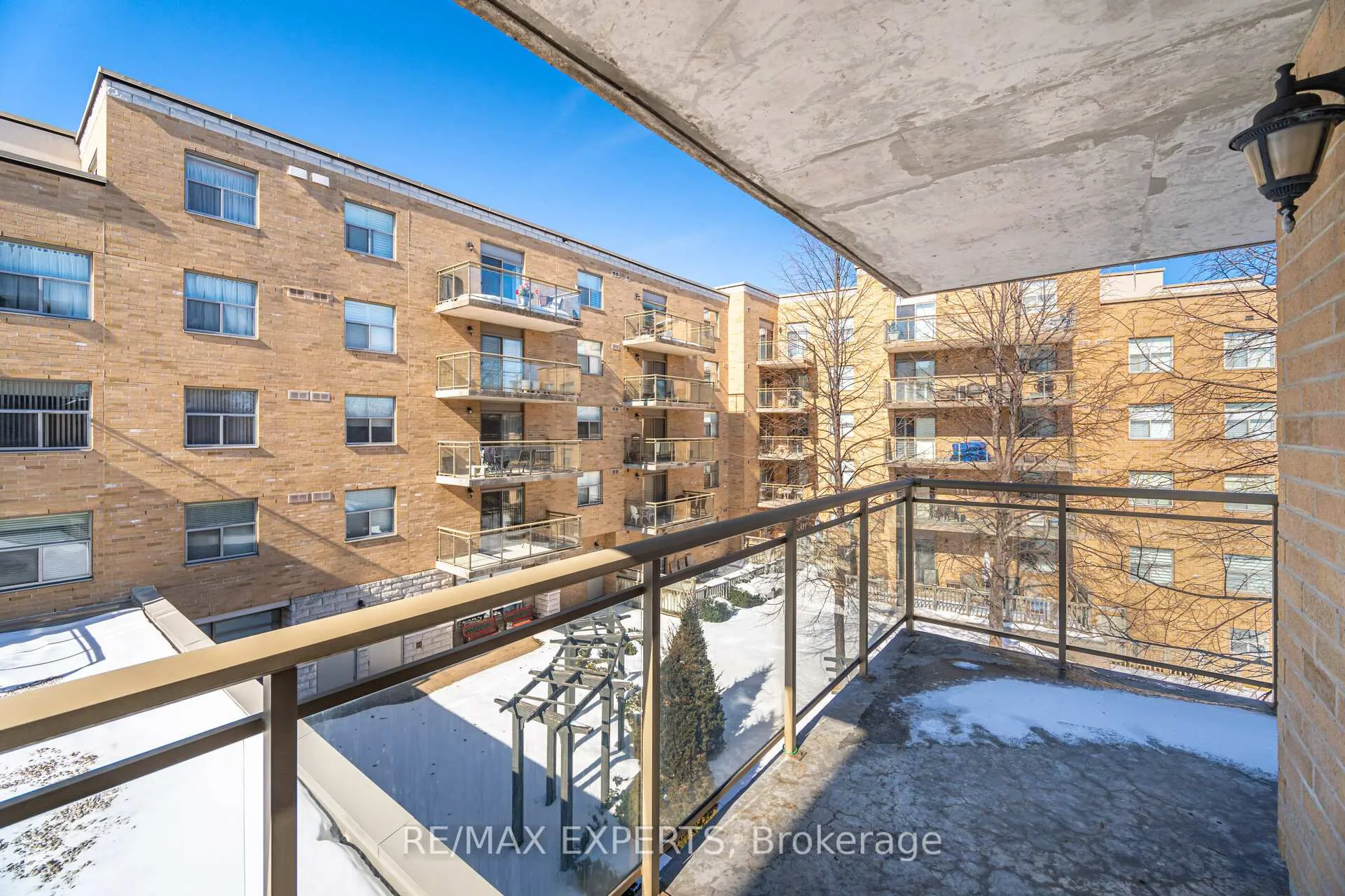 Photo 31 of Unit 313, 2504 Rutherford Road, Vaughan, Maple — HOMEH