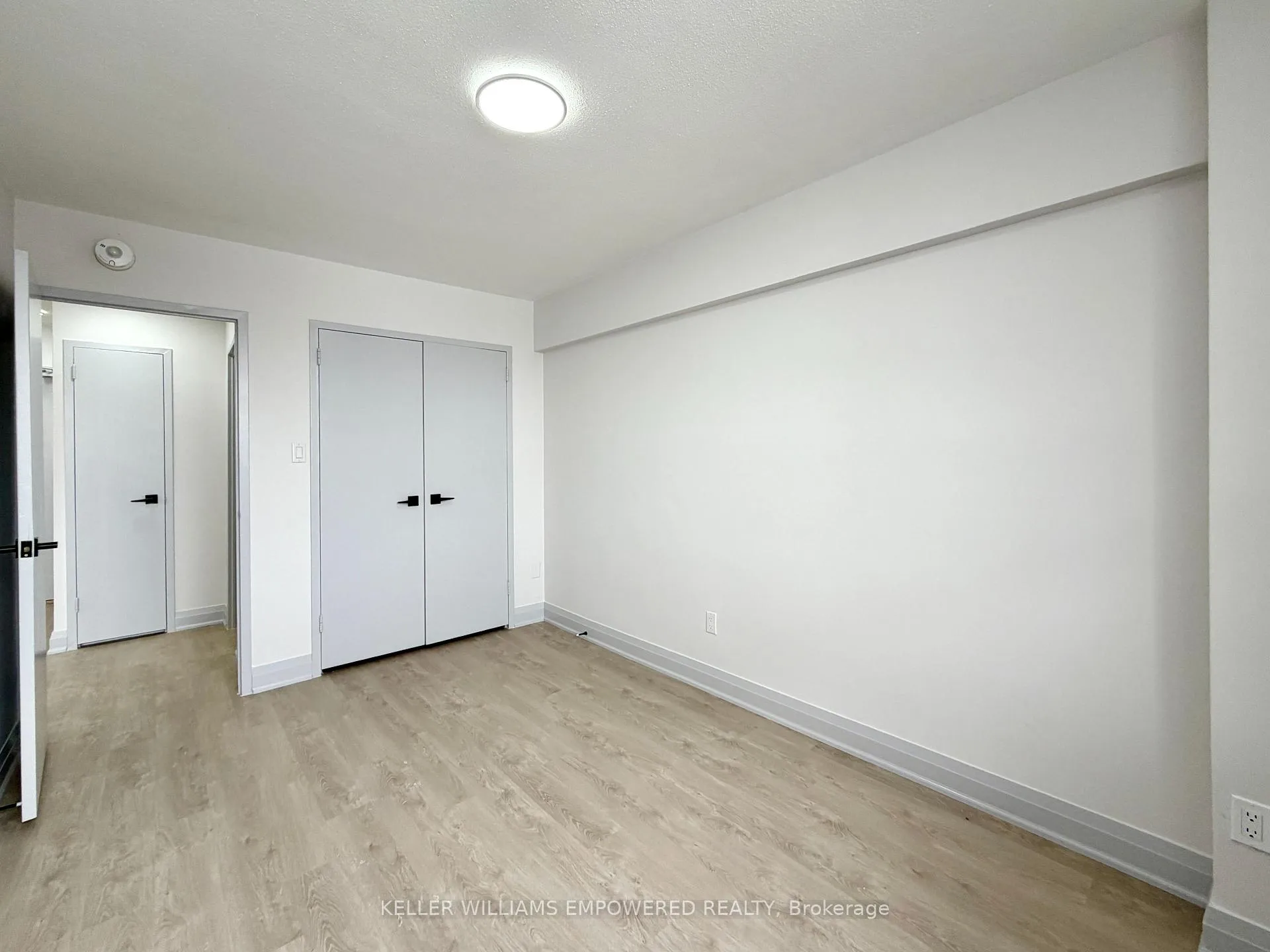 Photo 11 of Unit 710, 225 Davisville Avenue, Toronto, Mount Pleasant West — HOMEH