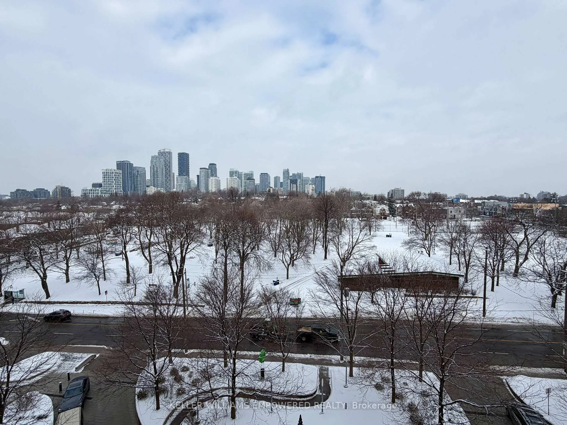 Photo 13 of Unit 710, 225 Davisville Avenue, Toronto, Mount Pleasant West — HOMEH