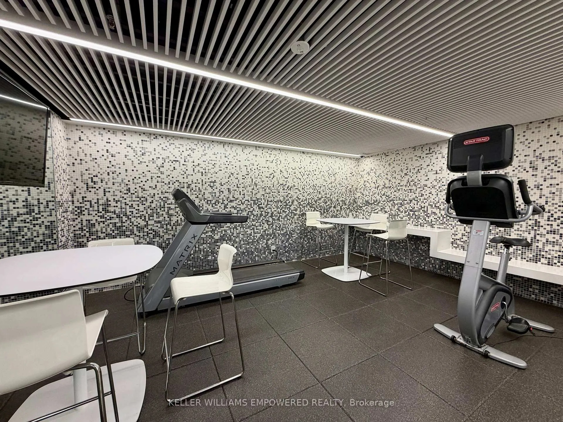Photo 19 of Unit 710, 225 Davisville Avenue, Toronto, Mount Pleasant West — HOMEH