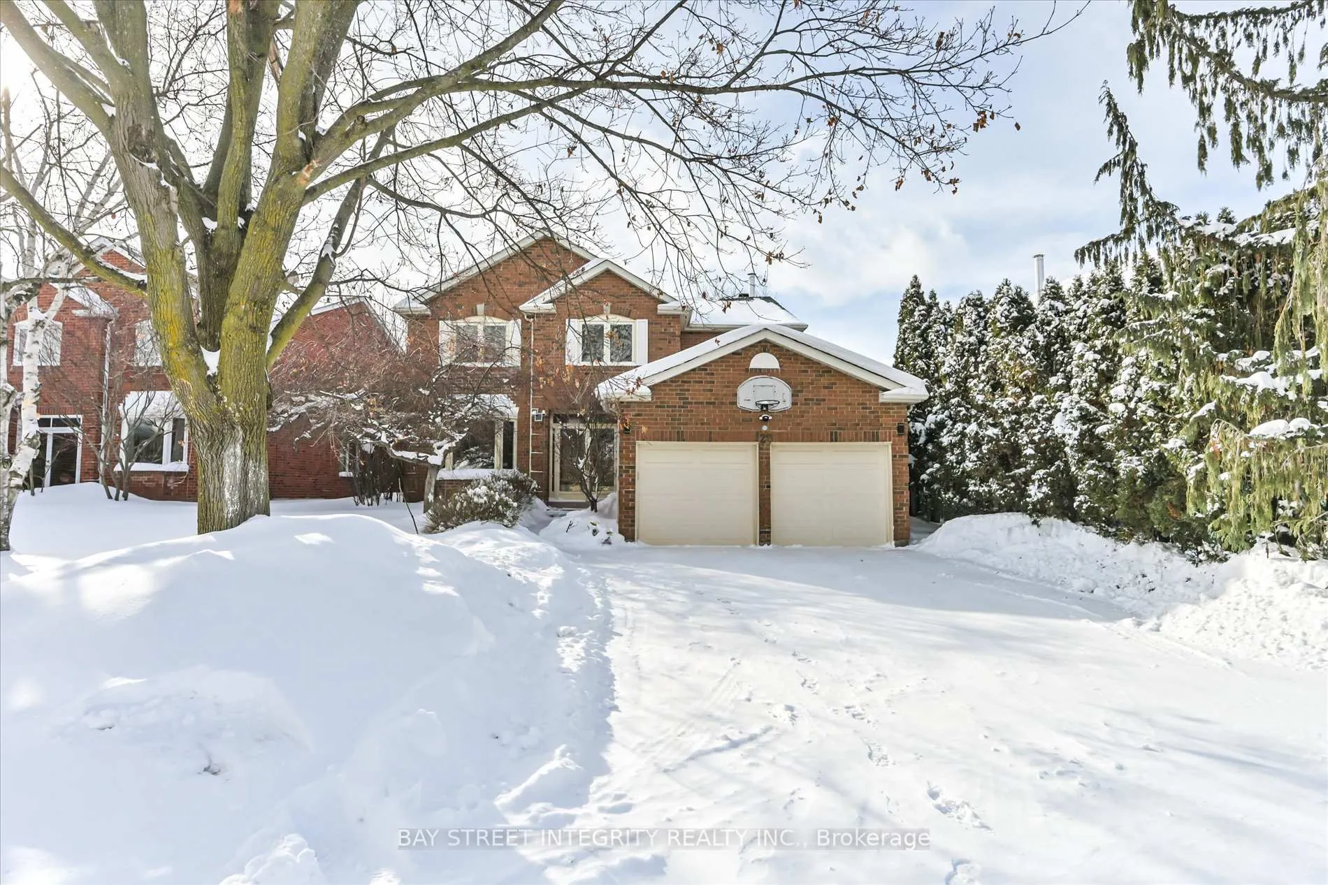 Photo 1 of 28 Carnforth Drive, Markham, Unionville — HOMEH