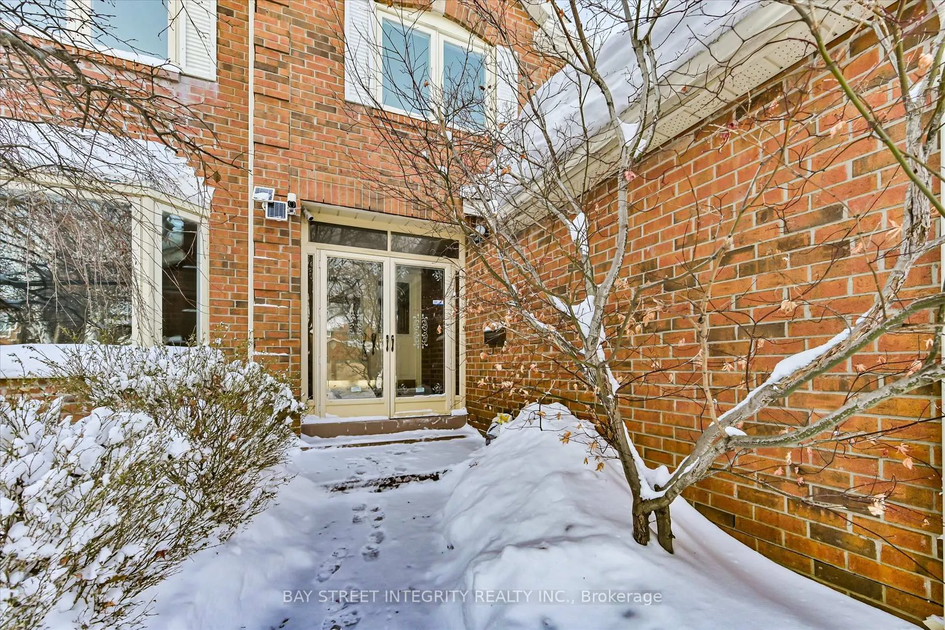 Photo 3 of 28 Carnforth Drive, Markham, Unionville — HOMEH