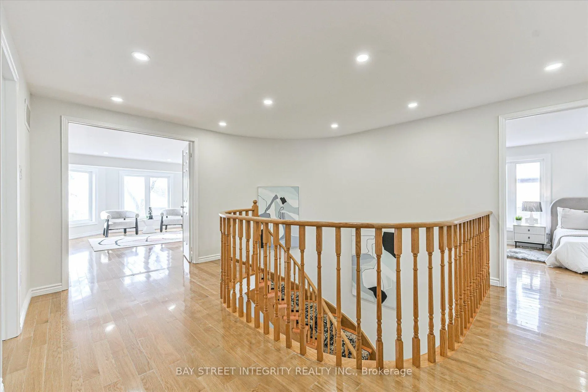Photo 24 of 28 Carnforth Drive, Markham, Unionville — HOMEH