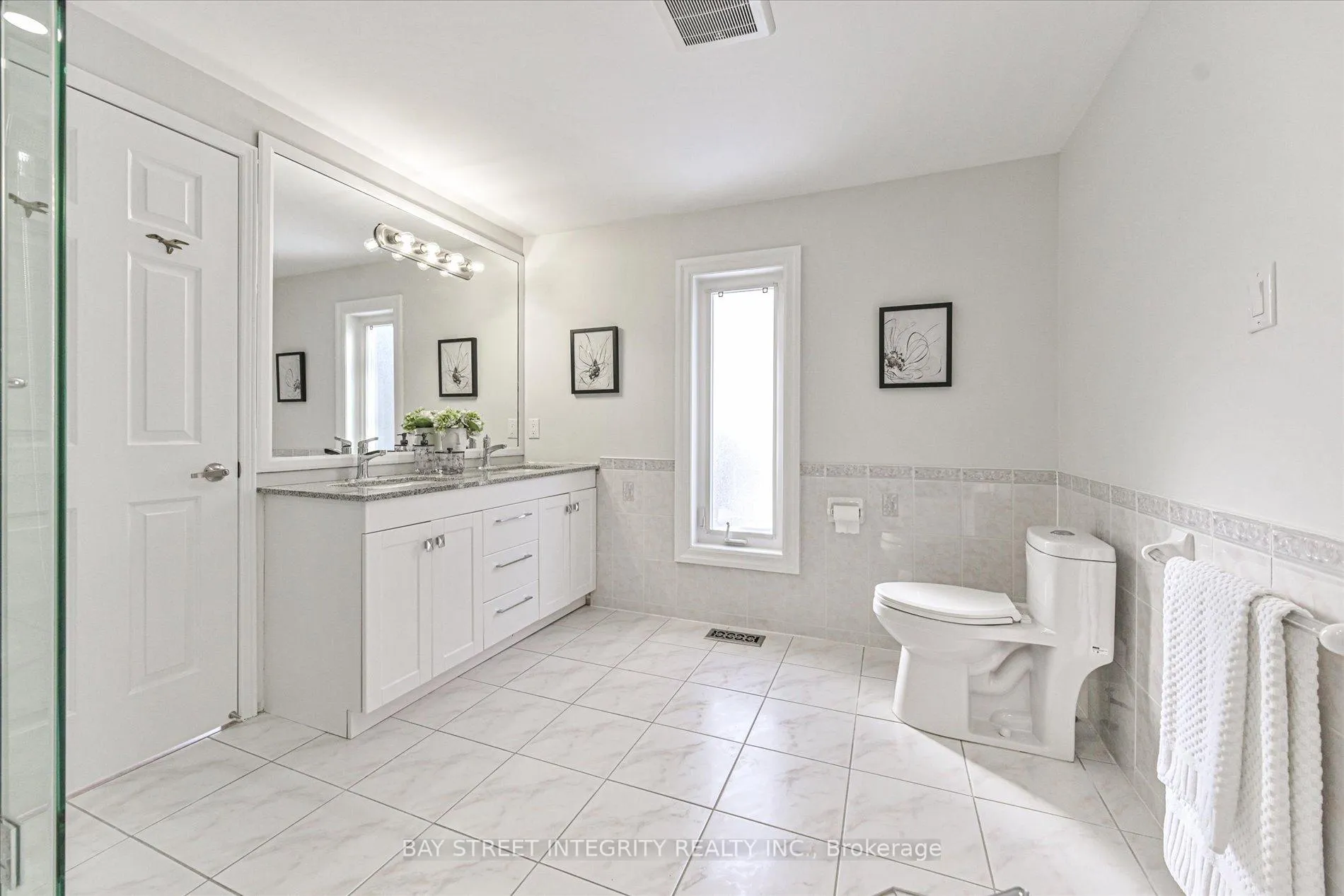 Photo 30 of 28 Carnforth Drive, Markham, Unionville — HOMEH