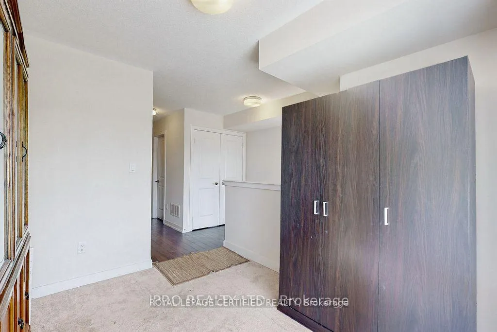 Photo 17 of 2614 Castlegate Crossing, Pickering, Duffin Heights — HOMEH