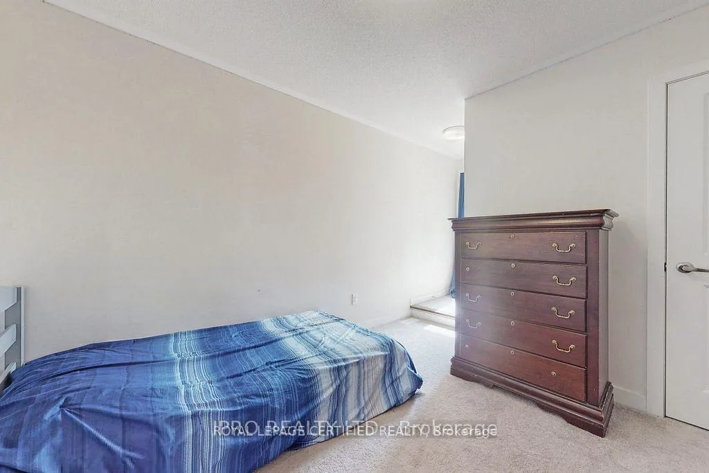 Photo 30 of 2614 Castlegate Crossing, Pickering, Duffin Heights — HOMEH