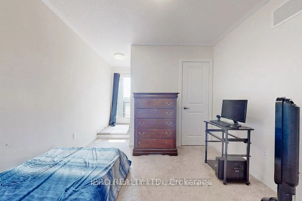 Photo 31 of 2614 Castlegate Crossing, Pickering, Duffin Heights — HOMEH