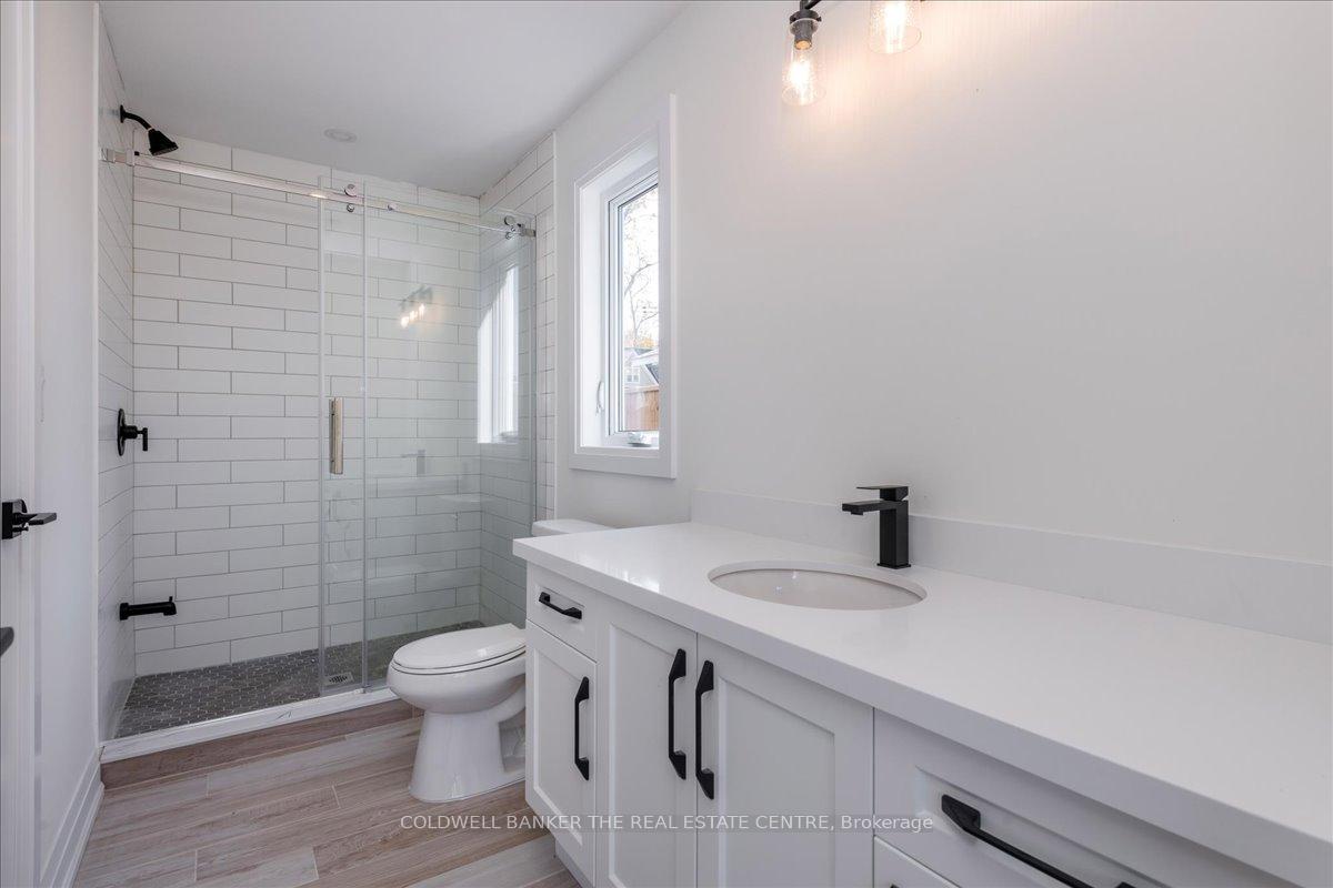 Photo 7 of 1114 Stoney Point Road, Innisfil, Lefroy — HOMEH