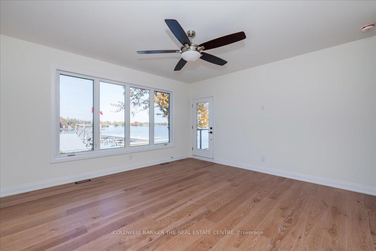 Photo 15 of 1114 Stoney Point Road, Innisfil, Lefroy — HOMEH