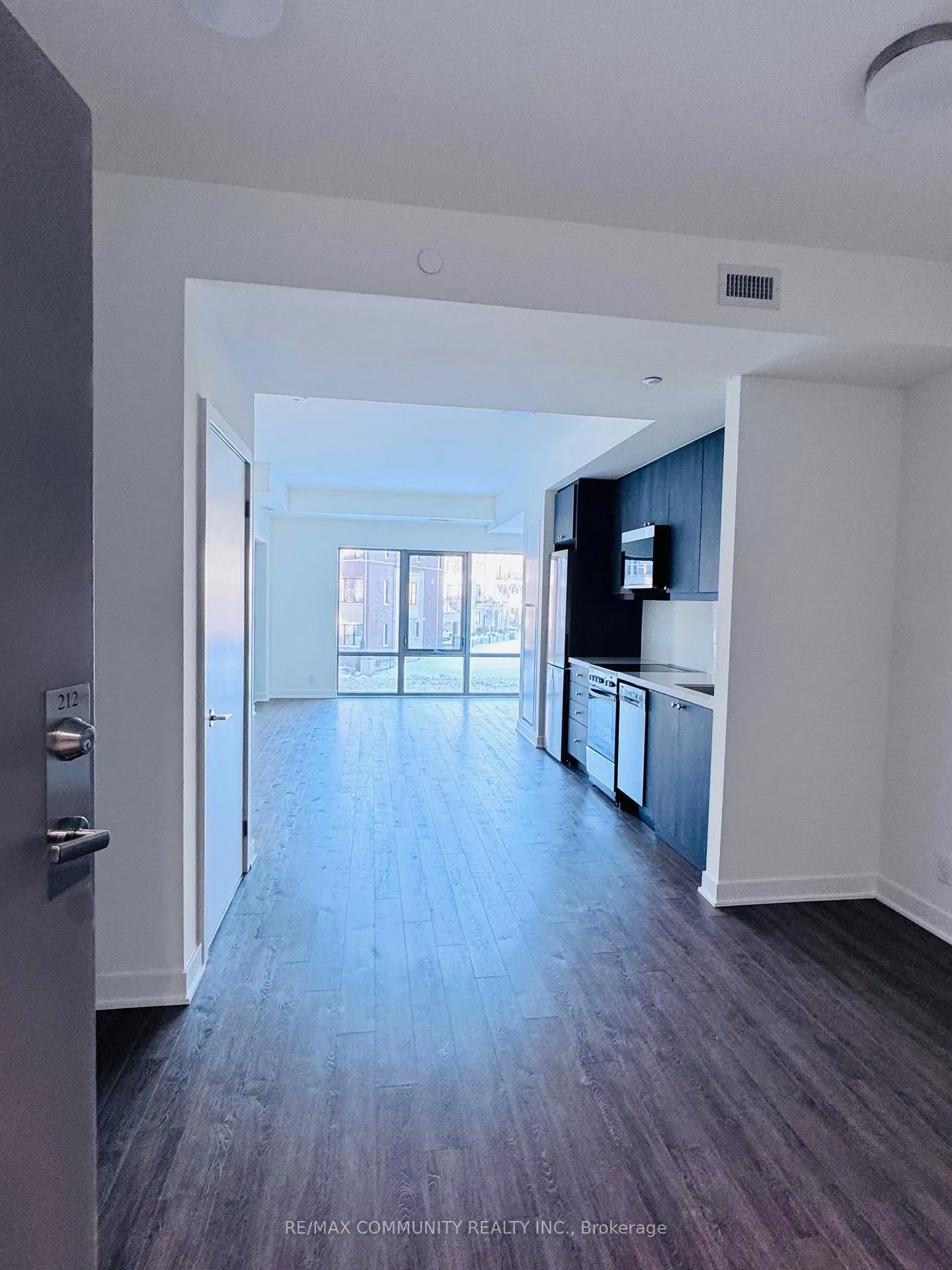 Photo 6 of Unit 212, 51 Clarington Boulevard, Clarington, Bowmanville — HOMEH