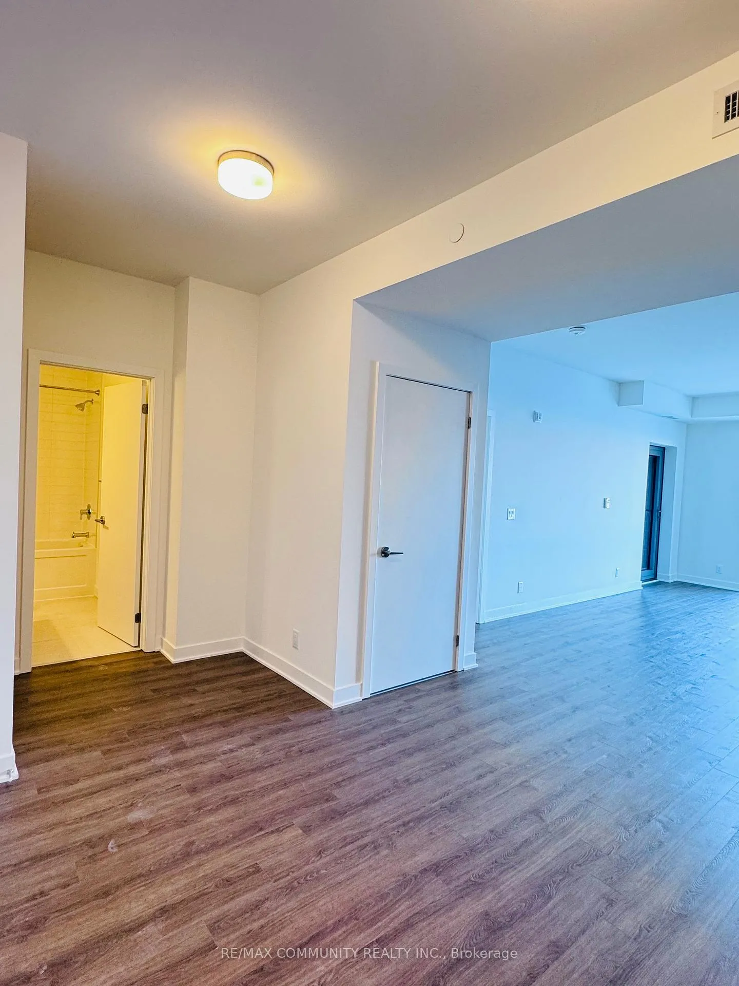 Photo 7 of Unit 212, 51 Clarington Boulevard, Clarington, Bowmanville — HOMEH