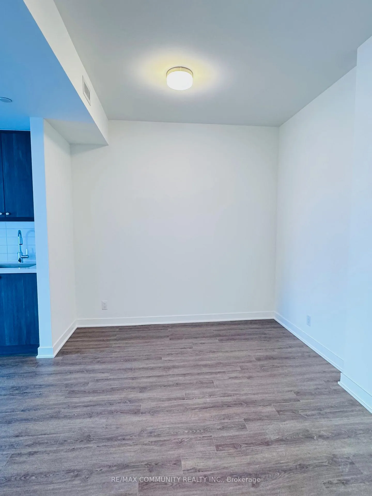 Photo 9 of Unit 212, 51 Clarington Boulevard, Clarington, Bowmanville — HOMEH