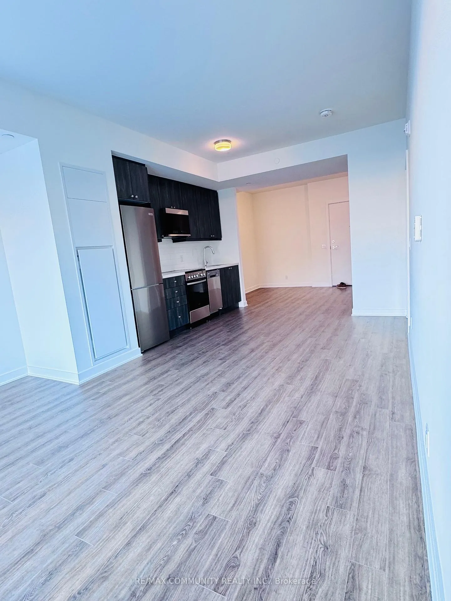 Photo 15 of Unit 212, 51 Clarington Boulevard, Clarington, Bowmanville — HOMEH