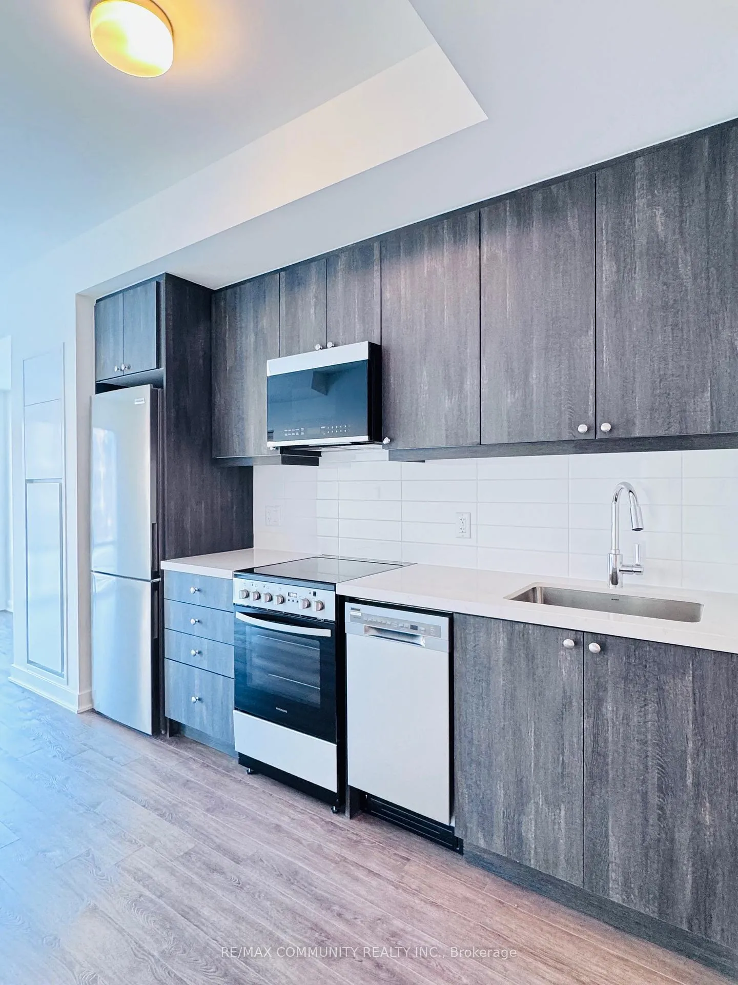 Photo 16 of Unit 212, 51 Clarington Boulevard, Clarington, Bowmanville — HOMEH
