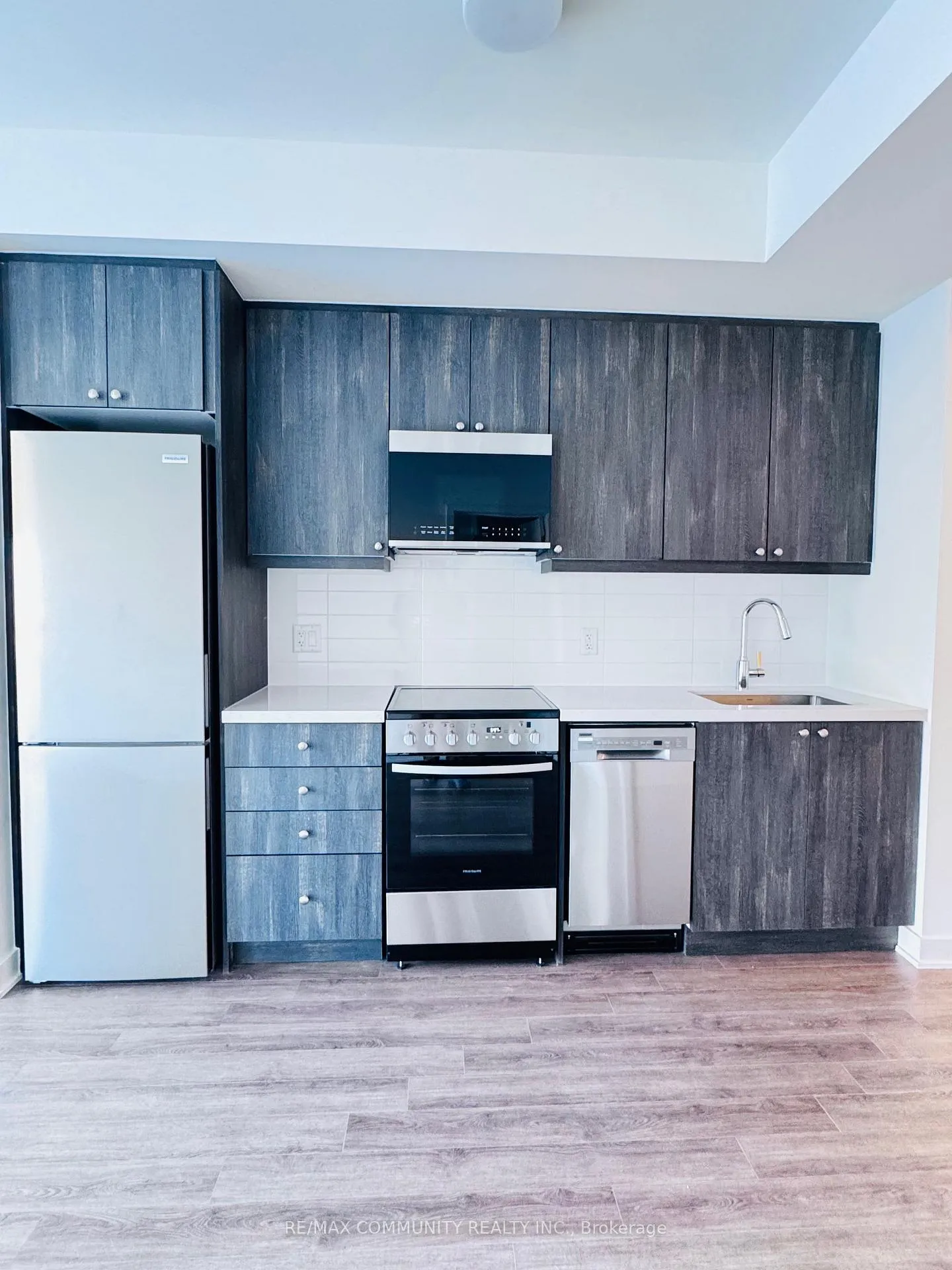 Photo 18 of Unit 212, 51 Clarington Boulevard, Clarington, Bowmanville — HOMEH