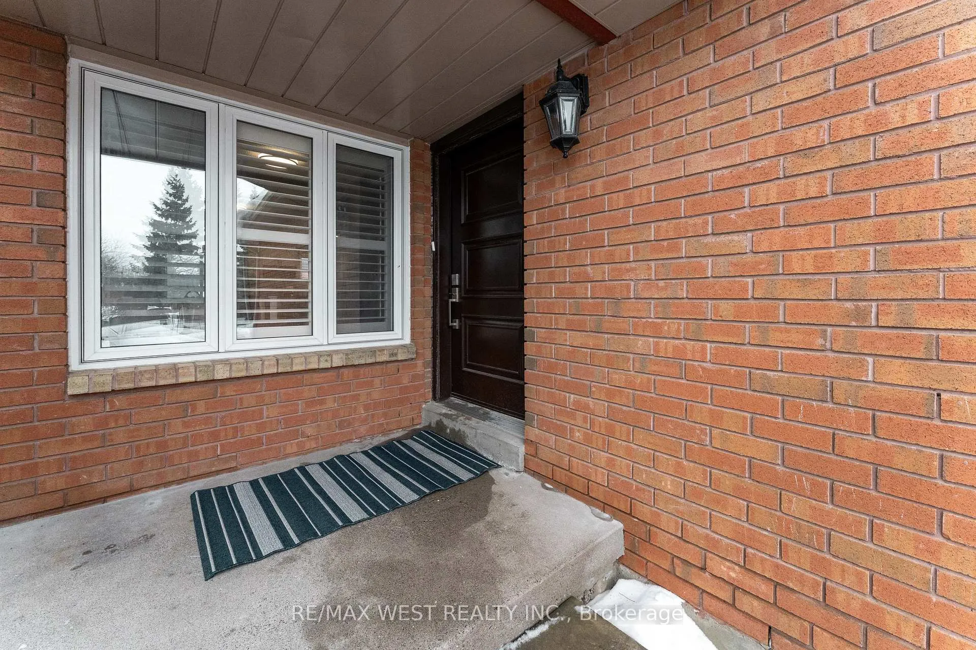 Photo 8 of 1977 Pine Grove Avenue, Pickering, Highbush — HOMEH