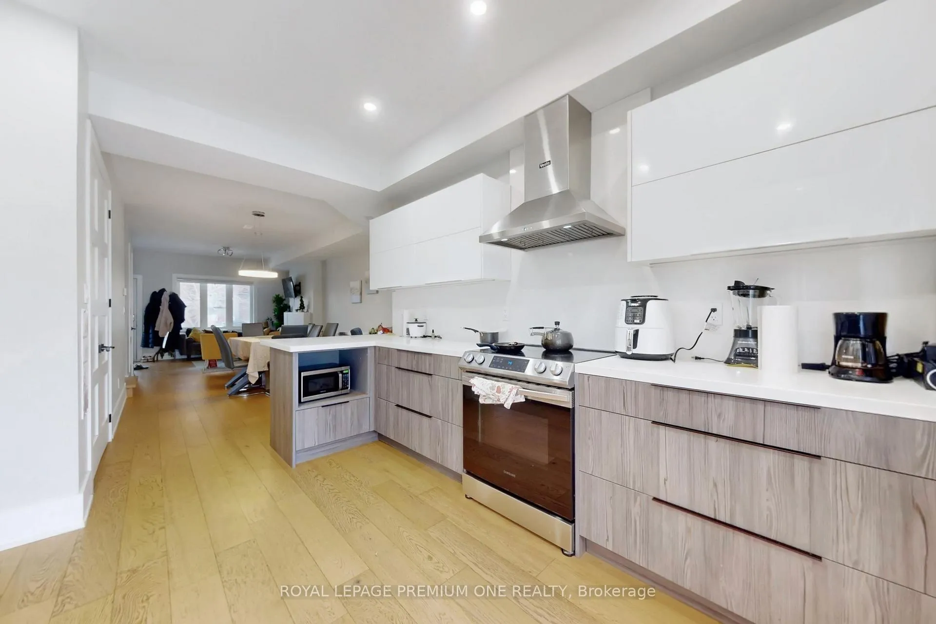 Photo 14 of 223 Manning Avenue, Toronto, Trinity-Bellwoods — HOMEH