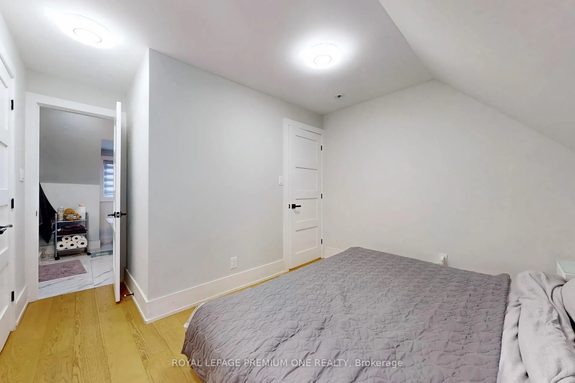 Photo 26 of 223 Manning Avenue, Toronto, Trinity-Bellwoods — HOMEH