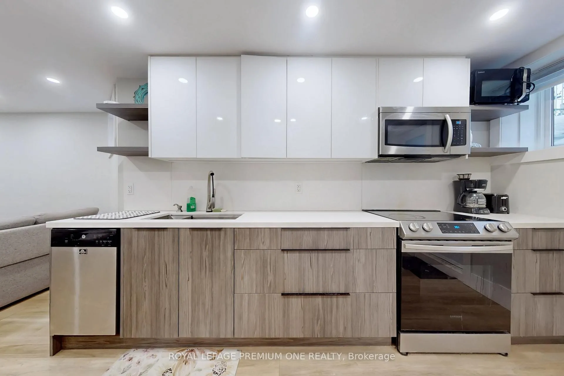 Photo 36 of 223 Manning Avenue, Toronto, Trinity-Bellwoods — HOMEH