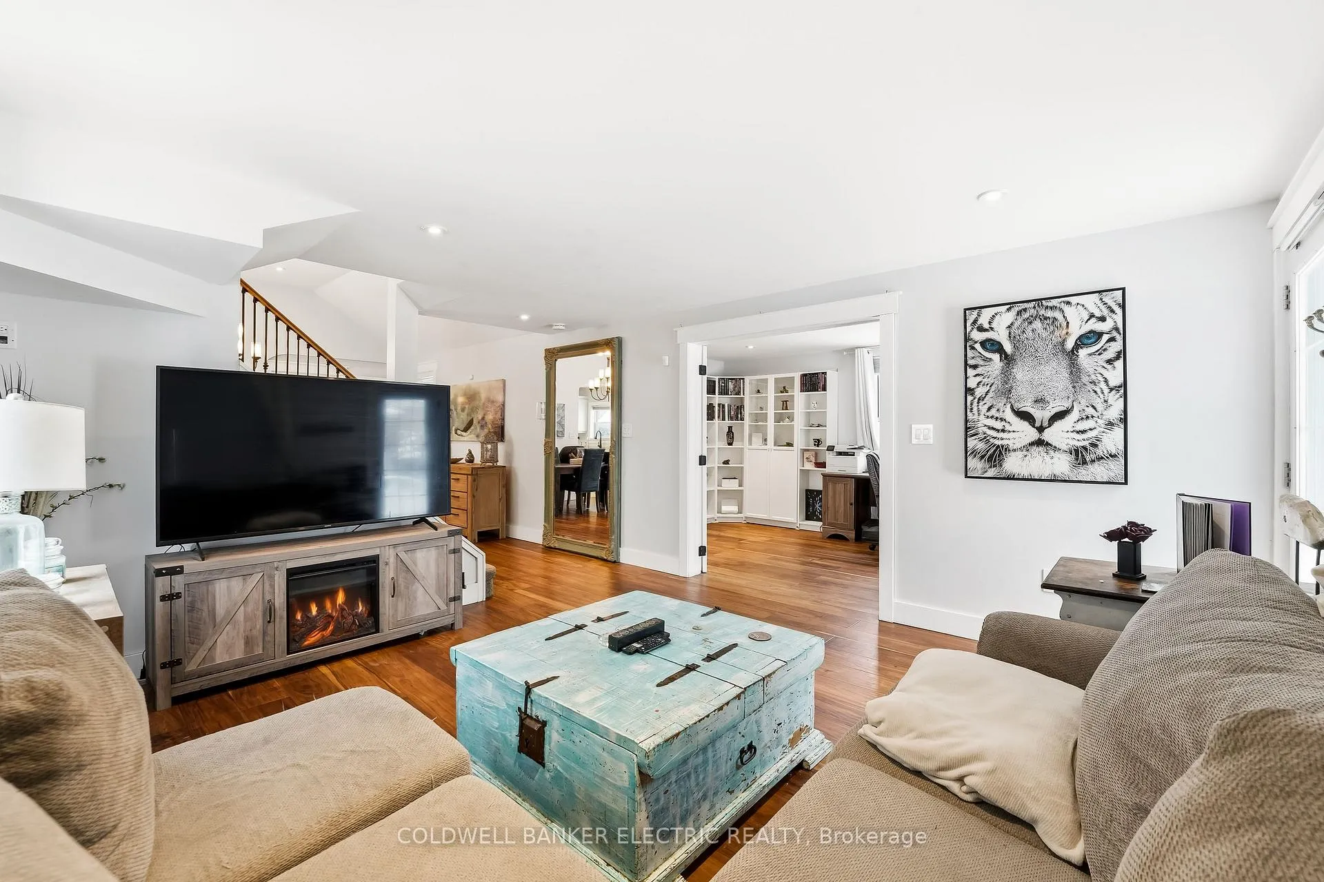 Photo 6 of 118 Cedar Street, Whitby, Downtown Whitby — HOMEH